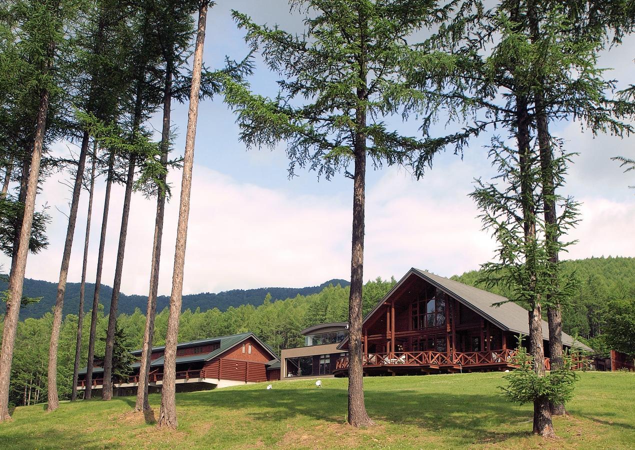 Log Hotel Larch Lake Kanayama Minamifurano Eksteriør billede